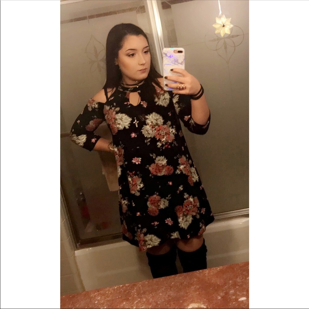 Meet your Posher, Lizbeth